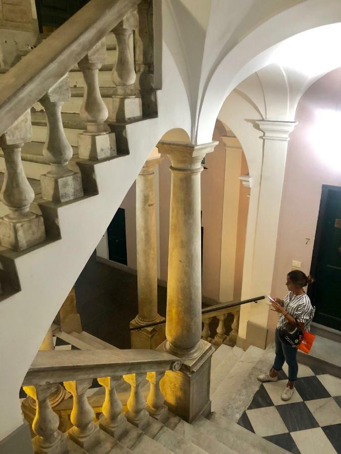New Apartament In Historical Genoa Center エクステリア 写真